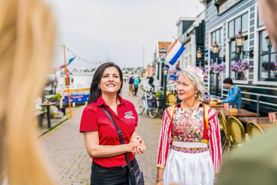 From Amsterdam: Zaanse Schans, Volendam, and Marken Day Trip
