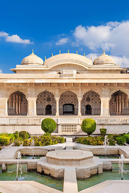 From Delhi: Discover Jaipur on a Private Day Trip by Car