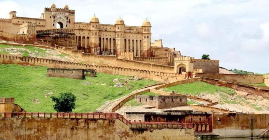 From Delhi: Jaipur Day Trip by Fast Train or Private Car