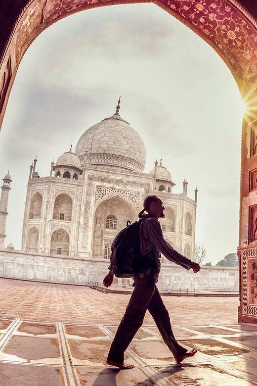 From Delhi: Taj Mahal and Agra Tour By Superfast Train
