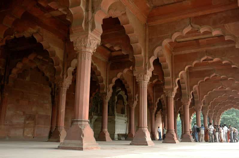 From Delhi: Taj Mahal Sunrise & Agra Day Trip With Car