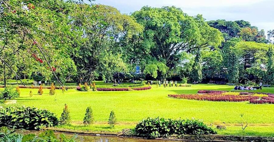 From Jakarta: Botanical Garden, Waterfall, Wayang Puppet