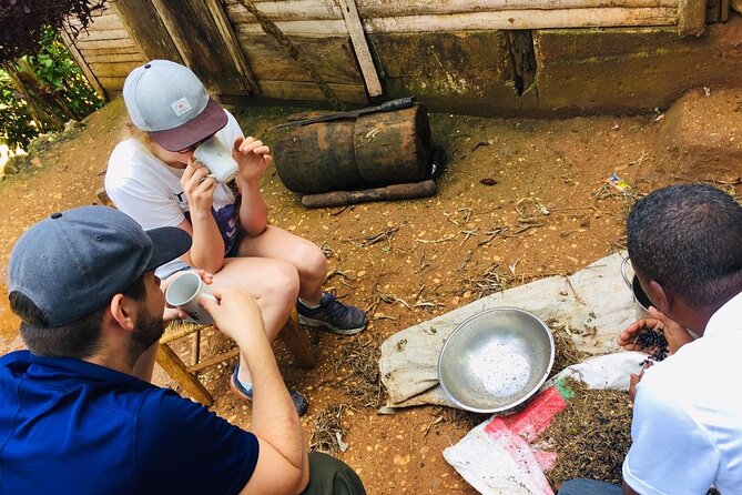 From the Mata to the Cup: Travel Along the Coffee Route in Polo Barahona