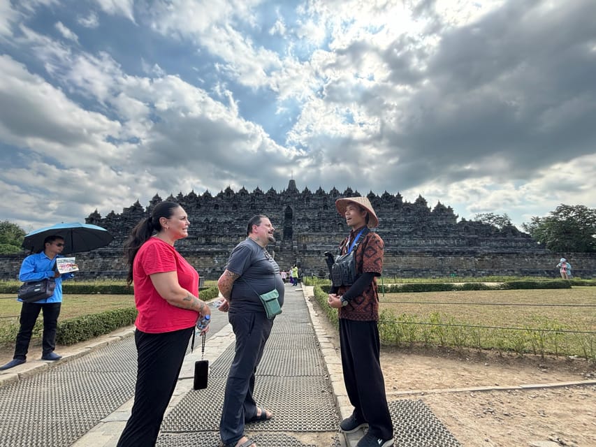 From Yogyakarta:Borobudur Climb With Ticket & Mendut Temple