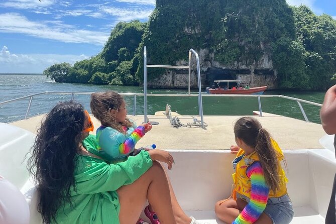 Full Day Guided Tour to Haitises and Cano Hondo Lunch Included
