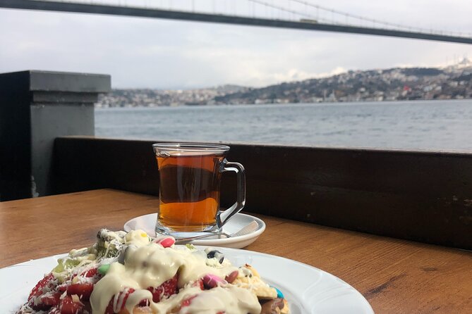Full Day Istanbul Bosphorus Cruise and Dolmabahce Palace Tour