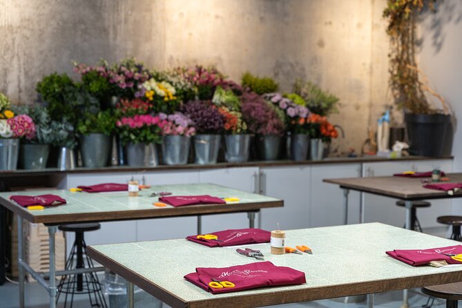 Garden Style Hand-Tied Bouquet Workshop in London
