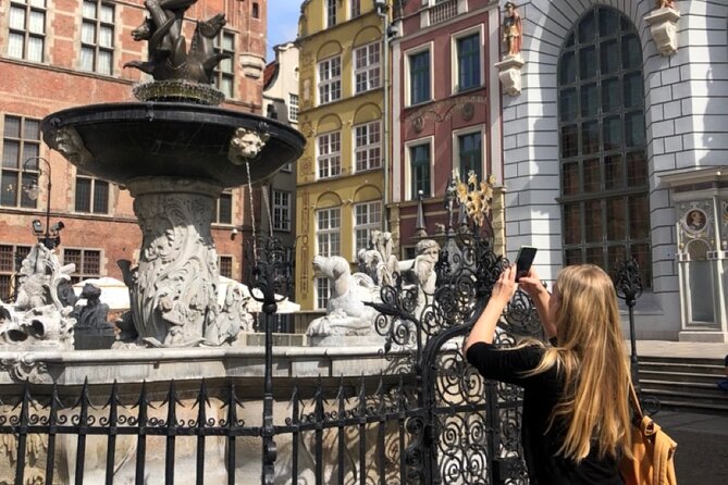 Gdansk Old Town Highlights: Explore the Best on Foot - Discover the Colorful Old Town