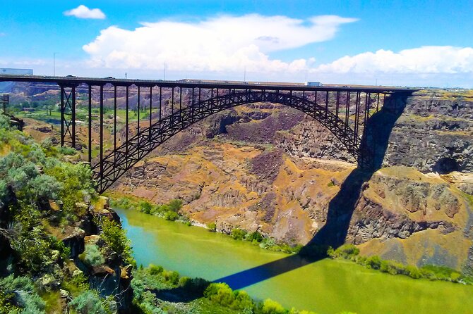 Guided Half-Day Tour to Shoshone Falls & City Tour