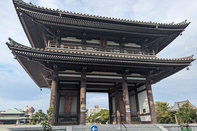 Guided Tour of Nagoya by Car