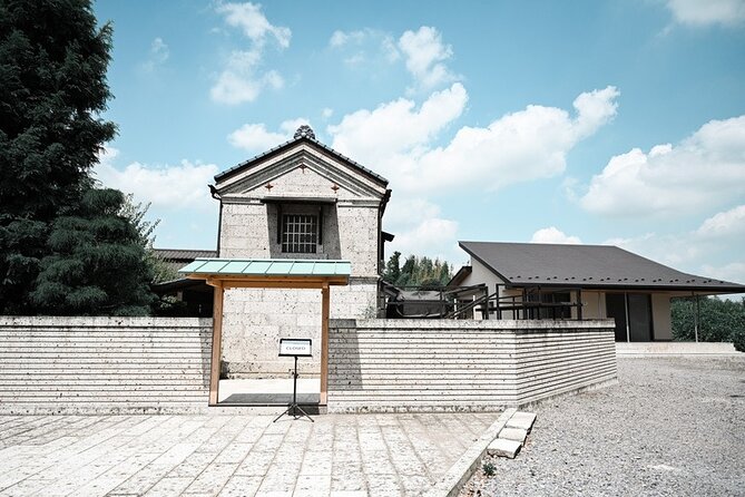 Guided Tours Local Oya Temple Course