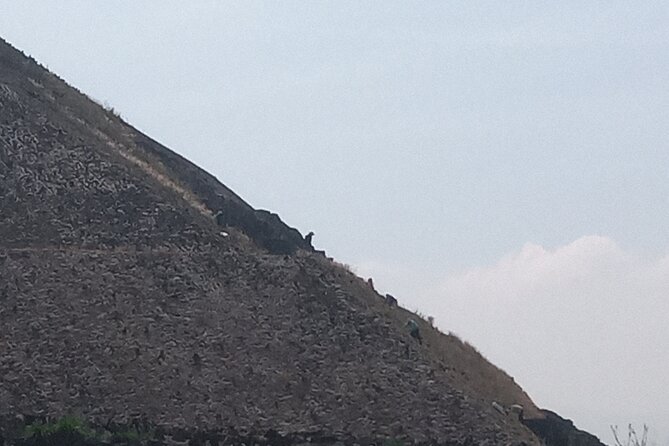 Guided Walking Tour to the Archaeological Zone of Teotihuacán
