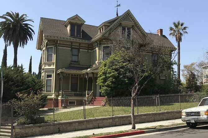 Half-Day Los Angeles Historic Districts Private Guided Tour