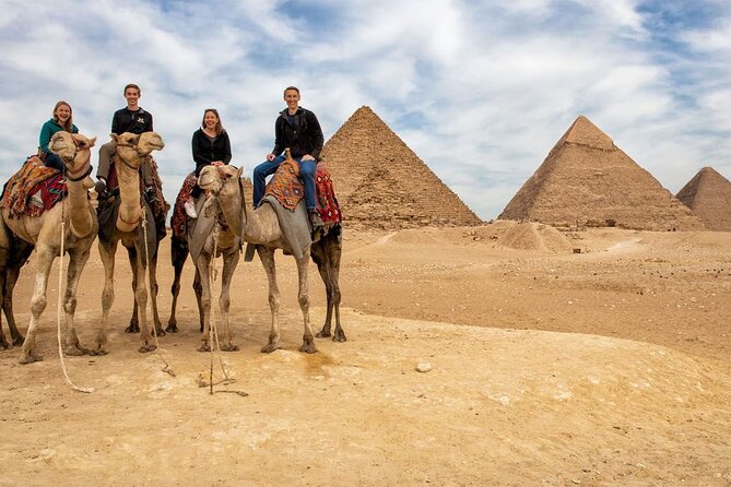 Half Day Private Tour With Camel Ride to Giza Pyramids