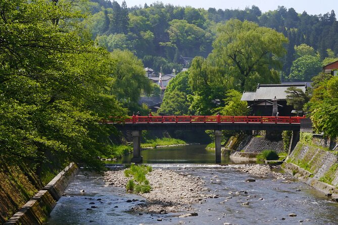 Half-Day Takayama Walking Tour With an English Speaking Guide - Meeting and Pickup