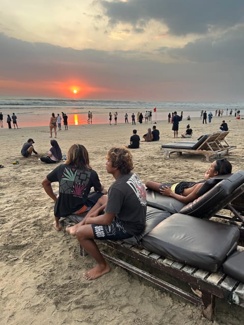 Hangout Evening With Local Beachboys - Experience Highlights