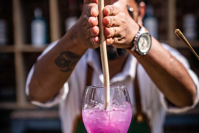 History, Legends & Pubs – the Tipsy History Tour of Bucharest