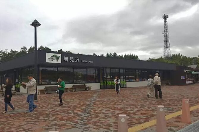 Hokkaido Day Tour From Sapporo: Asahiyama Zoo, Blue Pond Japan