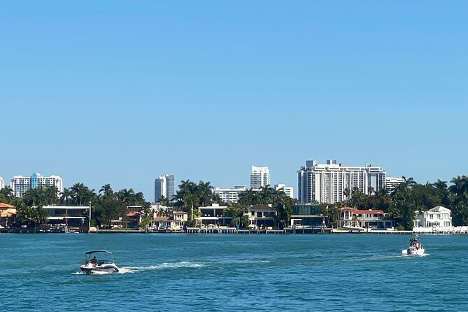 Hop-On Hop-Off Cruise Ticket in Bayside and South Beach in Miami - Tour Highlights and Attractions