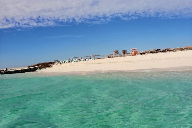 Hurghada: Magawish Island and Reefs Snorkeling Yacht Cruise - Tour Inclusions