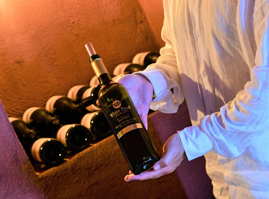 Imerovigli: Premium Wine Tasting With Caldera and Sea Views