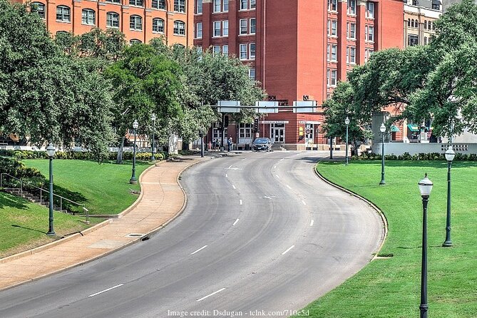 JFK Assassination & The Sixth Floor Museum: Private Tour - Overview of the Tour