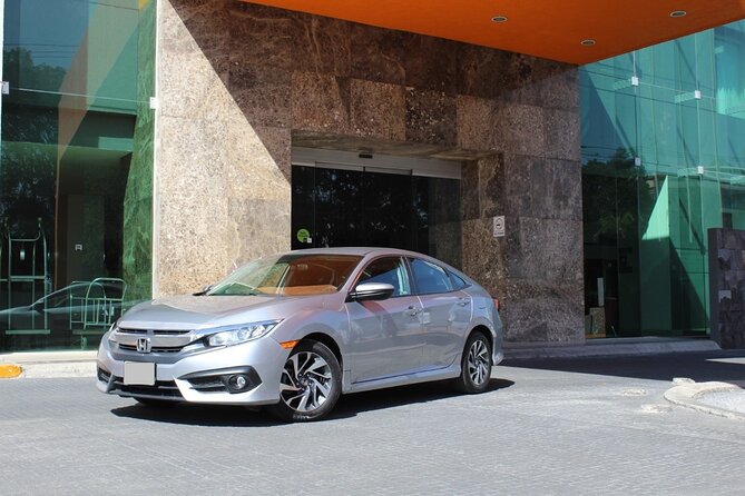Kingston Airport (KIN) to Runaway Bay Round-Trip Private Transfer