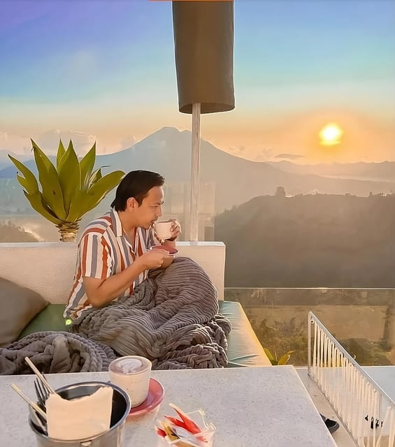 Kintamani: Aesthetic Cafe Sunrise Experience With Breakfast
