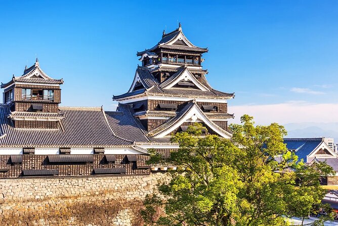 Kumamoto Castle Kusasenrigahama and Mount Aso Tour From Fukuoka