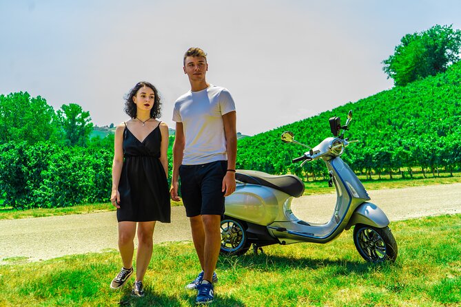 Langhe Food and Wine Tour on an Electric Vespa in Barolo