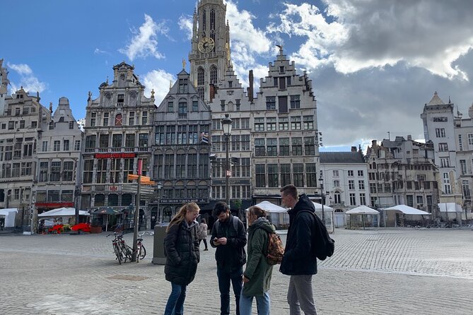 Leiden Self Guided Sherlock Holmes Murder Mystery Game