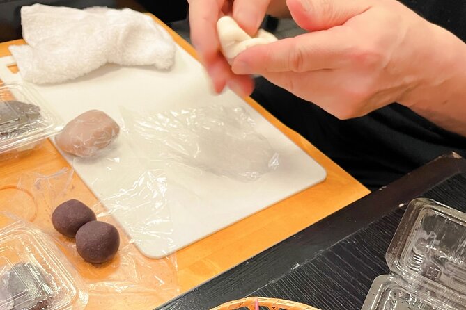 Licensed Guide Wagashi (Japanese Sweets) Experience Tour (Tokyo) - Experience Highlights