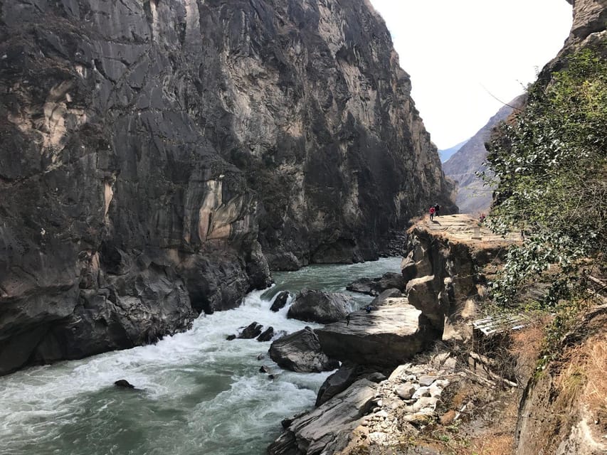 Lijiang to Shangri-la and Stops at Tiger Leaping Gorge