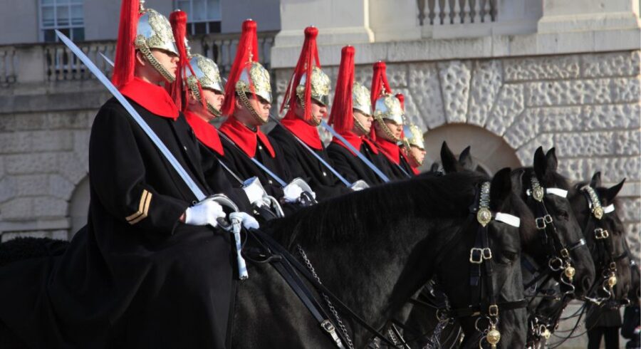 London: Changing of the Guard Walking Tour