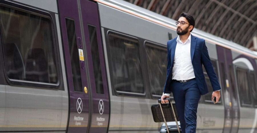 London: Express Train Transfer To/From Heathrow Airport