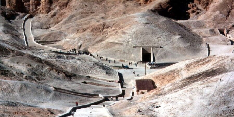 Luxor: 5-Day Egypt Package With Flights and Hot Air-Balloon