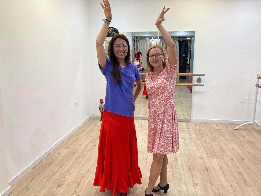 Málaga: Learn to Dance Flamenco Rumba in 45 Minutes