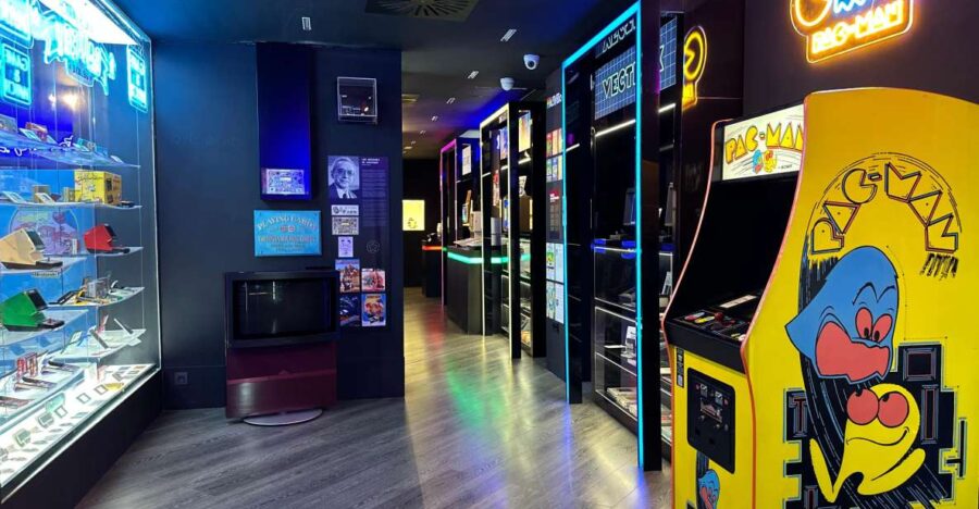 Malaga: OXO Video Game Museum Ticket Entry
