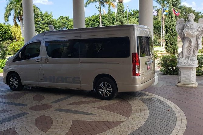 MBJ Airport Transfer – Tryall and Round Hill Hotels