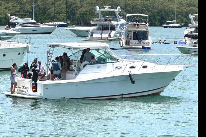 Miami Private 38' Express Cruiser Yacht With Captain - Inclusions and Amenities