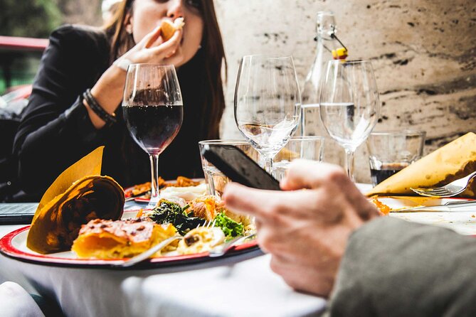 Milan Private Food Tour in Brera District – Gelato, Focaccia, Pastries and Wine