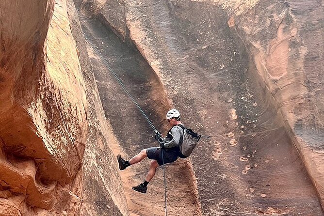 Moab Canyoneering – Short Day