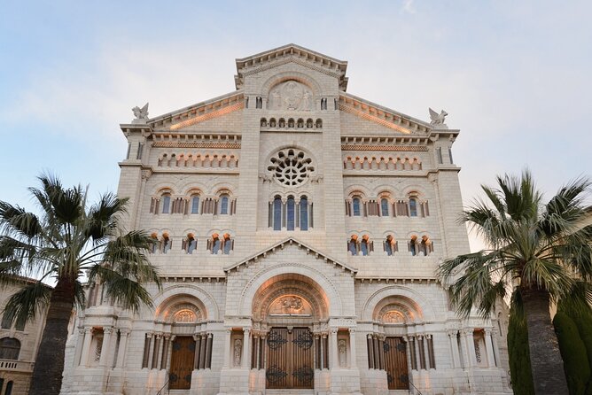 Monaco Scavenger Hunt and Sights Self-Guided Tour