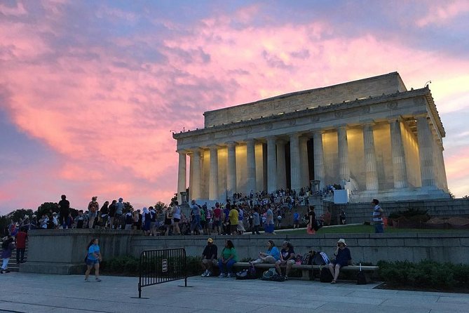 Monuments and Memorials Architecture Tour