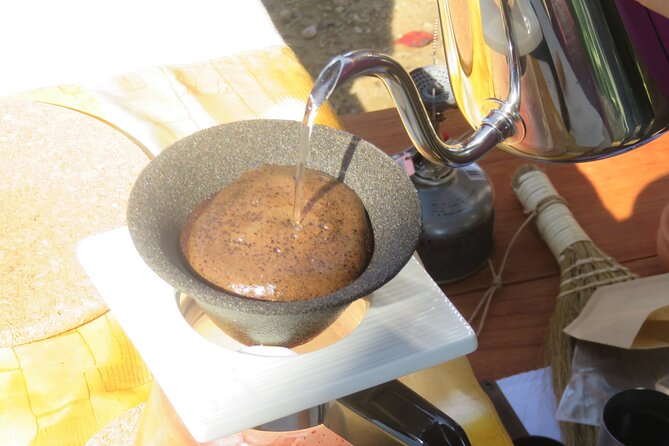 Nara Historical Hiking Tour and Breakfast Picnic in Asuka