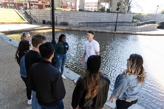 Nashville Downtown Insta Mural Shared Walking Tour - Tour Overview