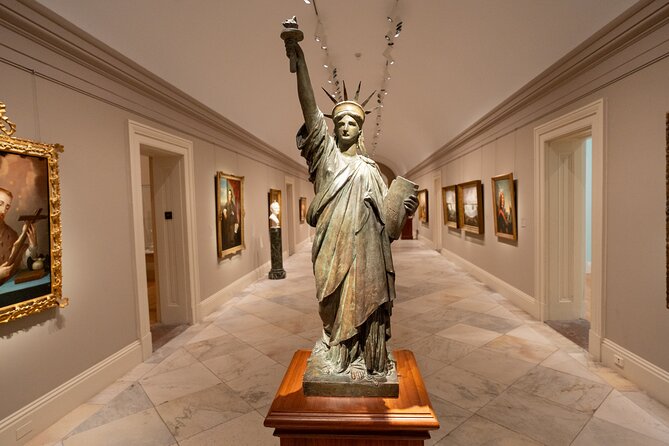 National Portrait Gallery & American Art Museum Small-Group Tour