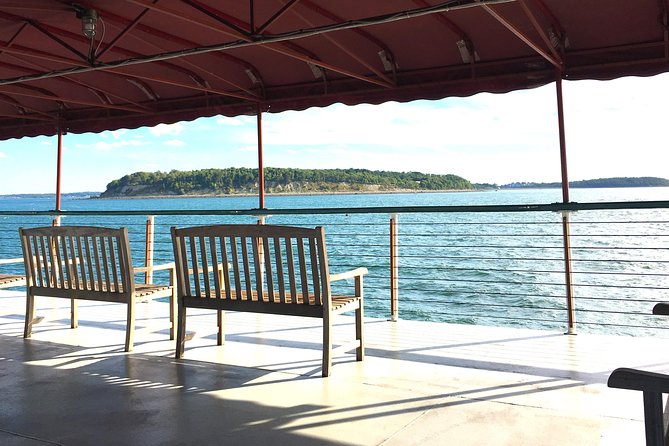 New England Fall Foliage Lunch Cruise in Boston Harbor