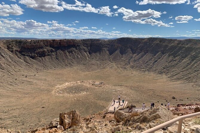 Northern Arizona Meteor Crater and Walnut Canyon From Phoenix – Private Tour