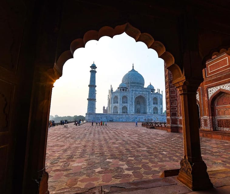 One-Day Agra Extravaganza From Delhi